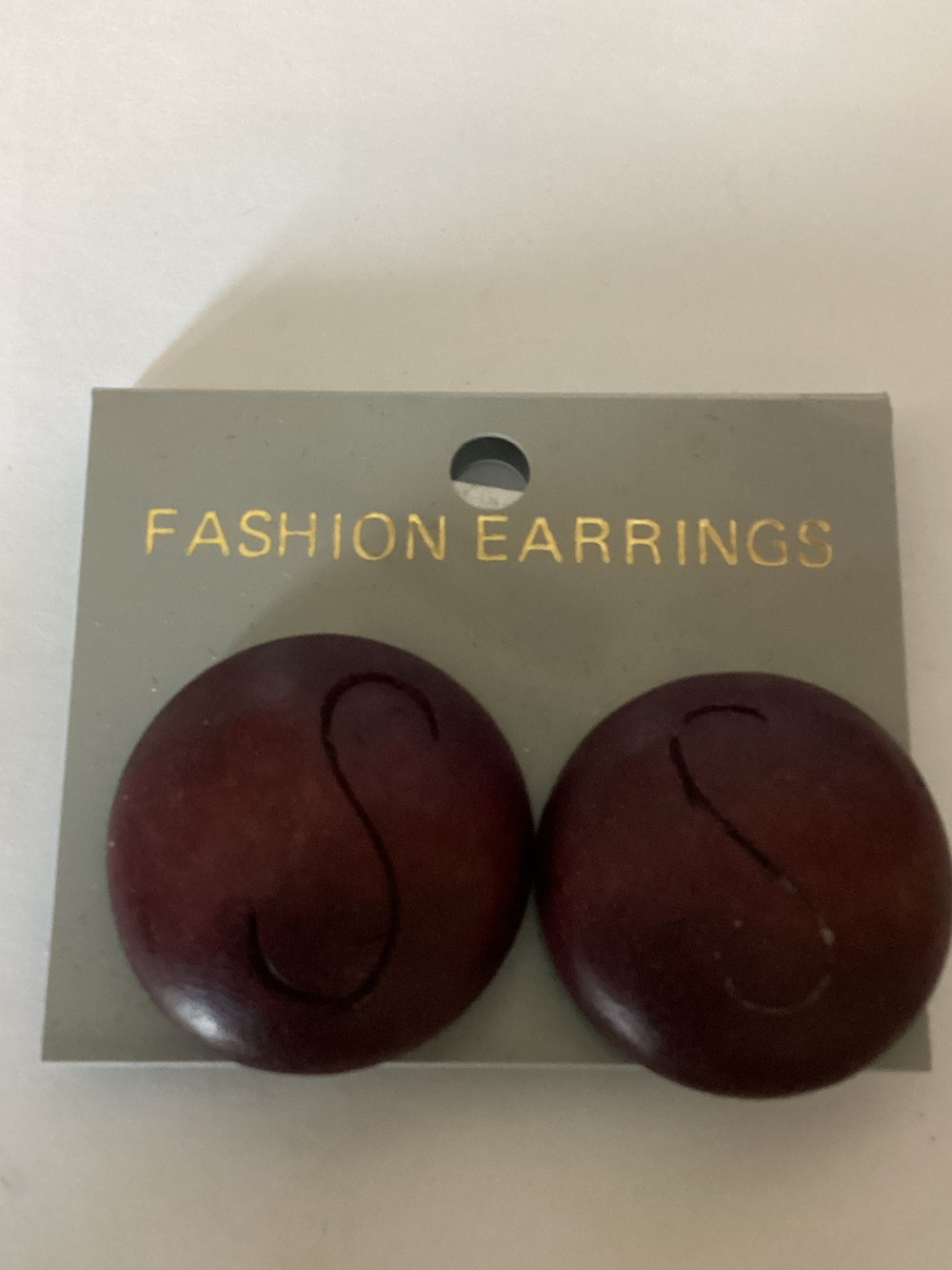 Fashion Earrings Maroon Wooden Button clip on Earrings